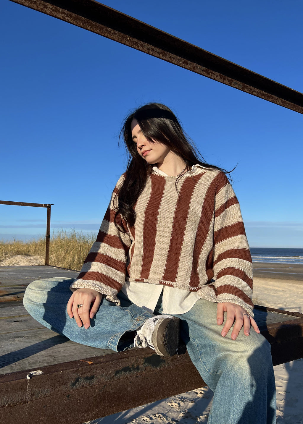 Sweater Versa Marrón con beige