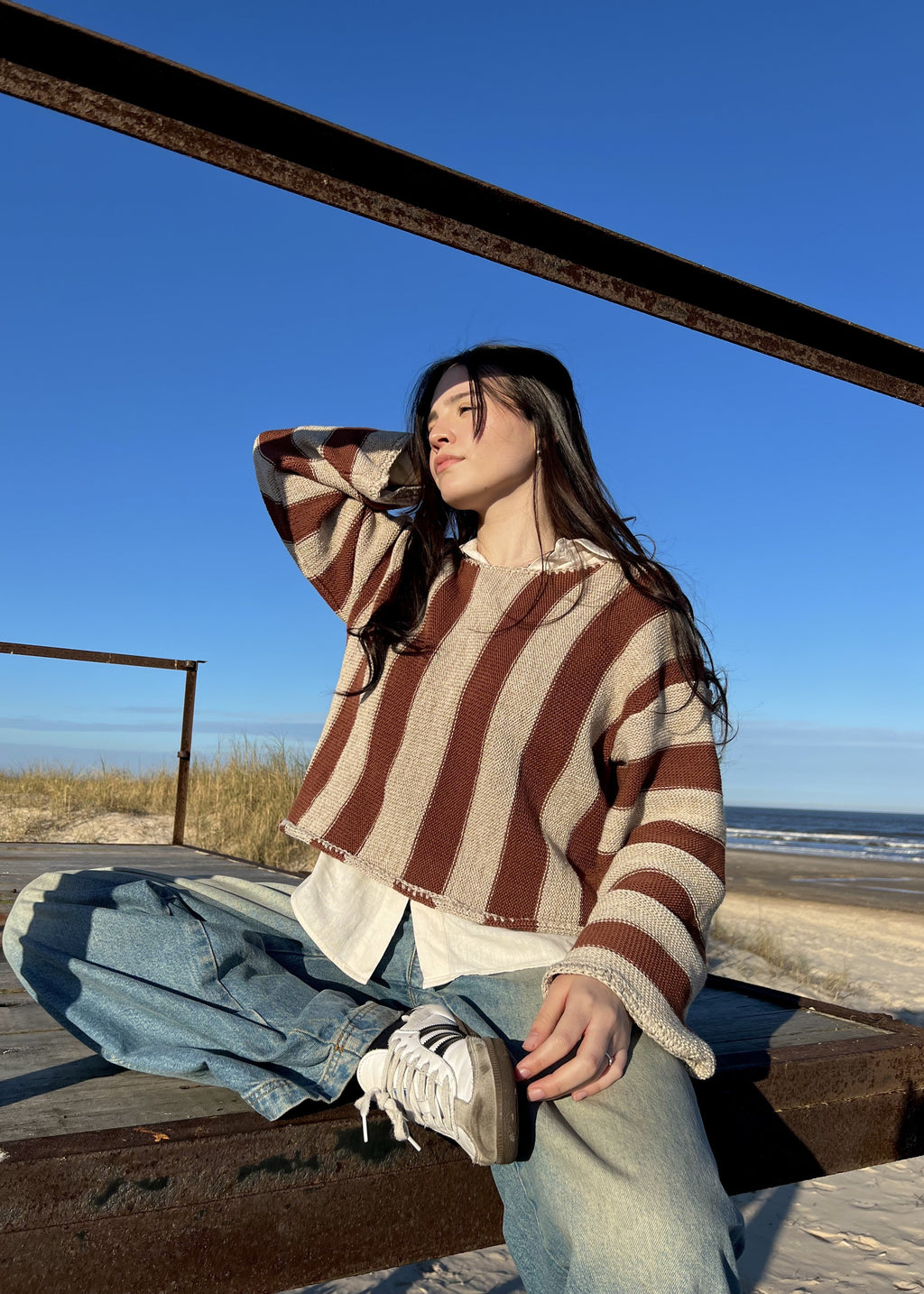 Sweater Versa Marrón con beige