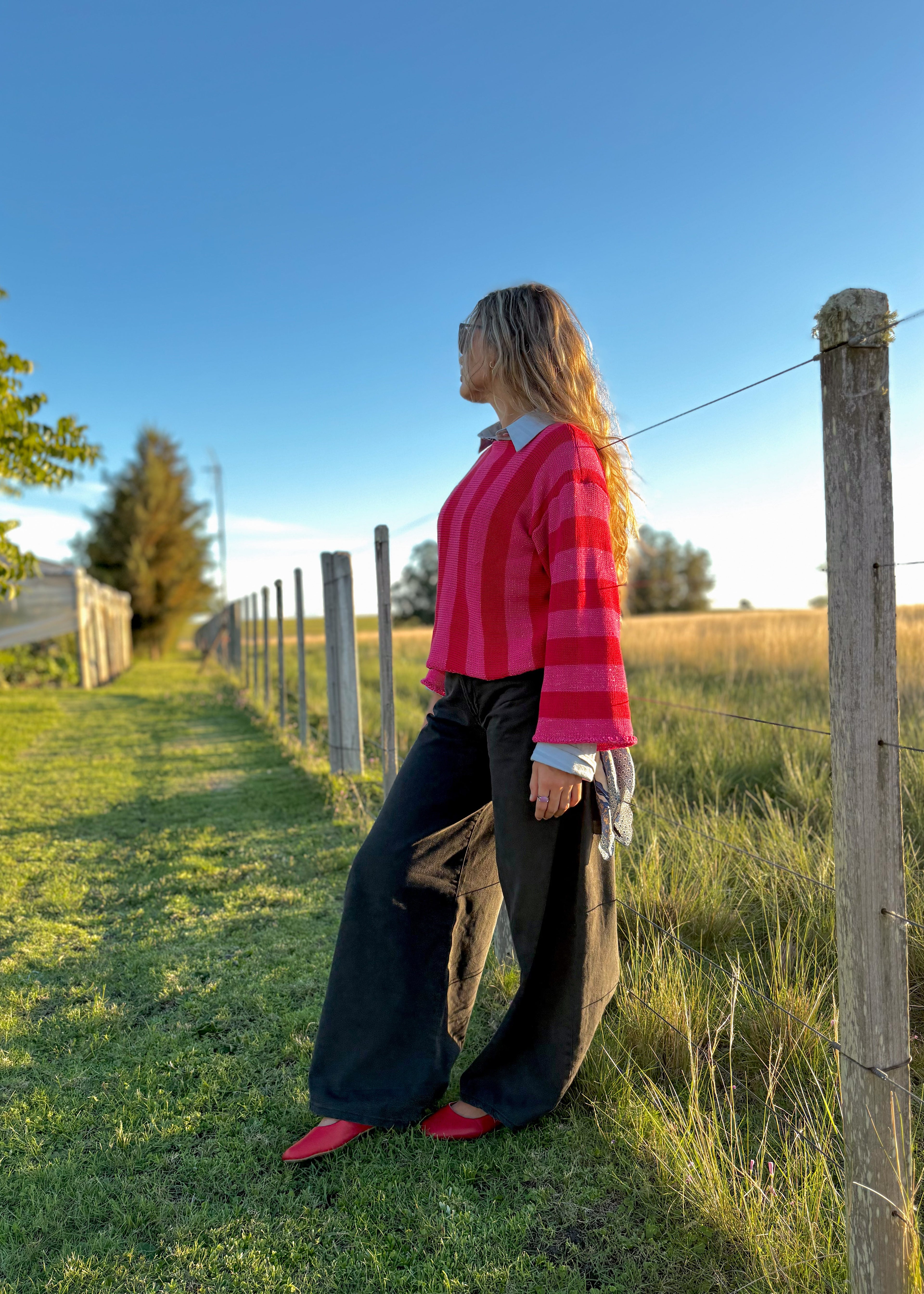 Sweater Versa Rojo con Fucsia