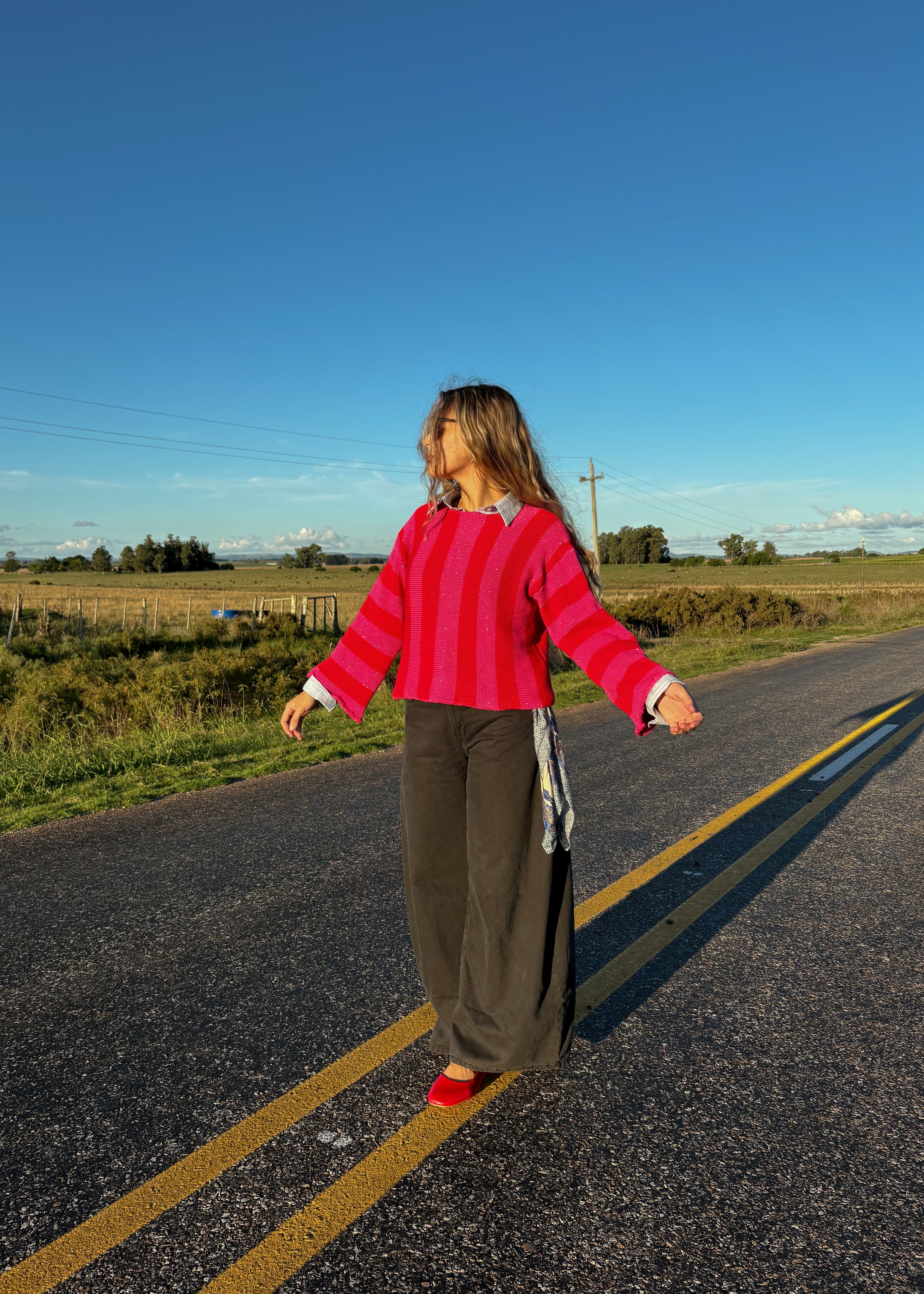 Sweater Versa Rojo con Fucsia