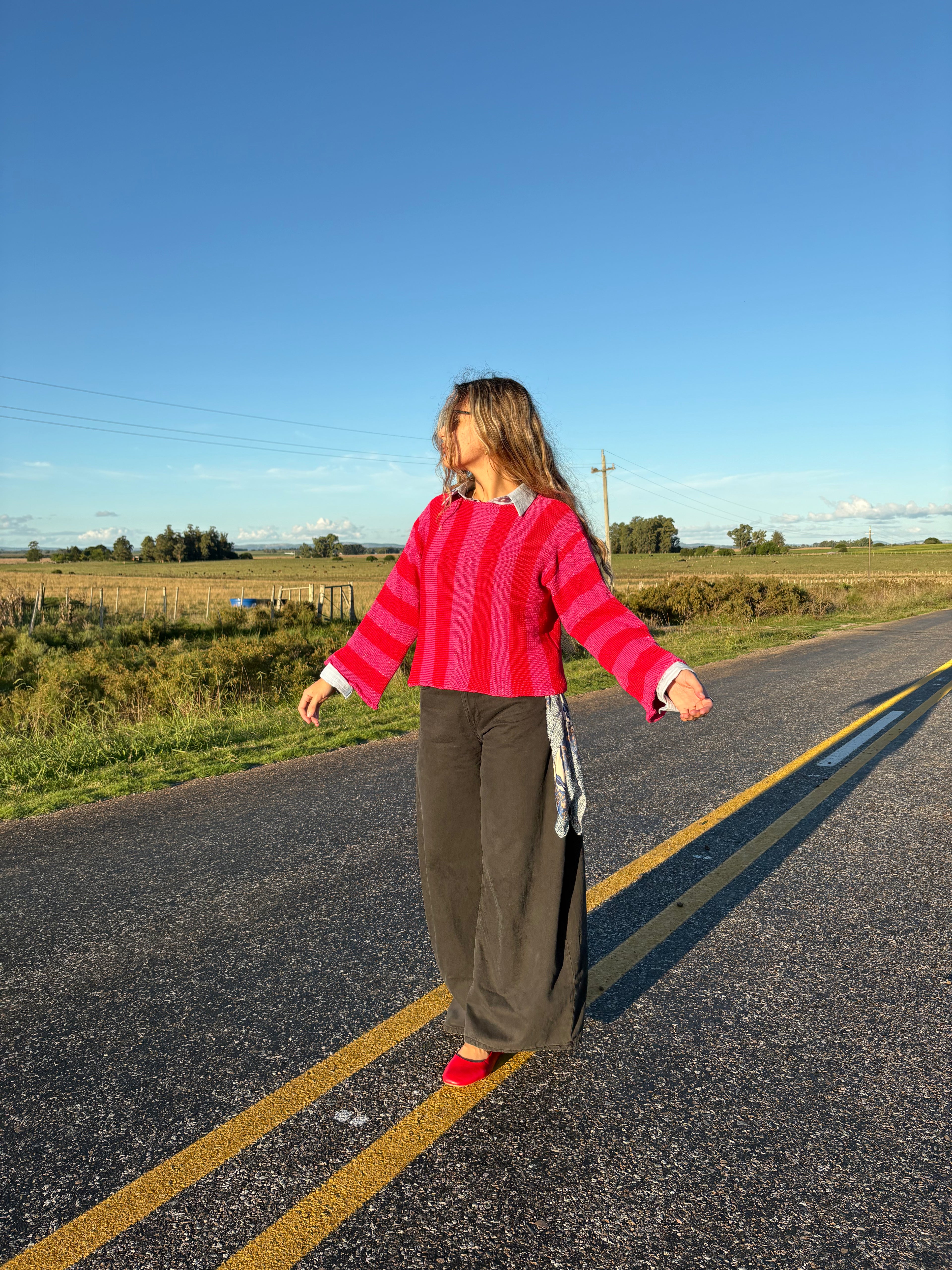 Sweater Versa Rojo con Fucsia