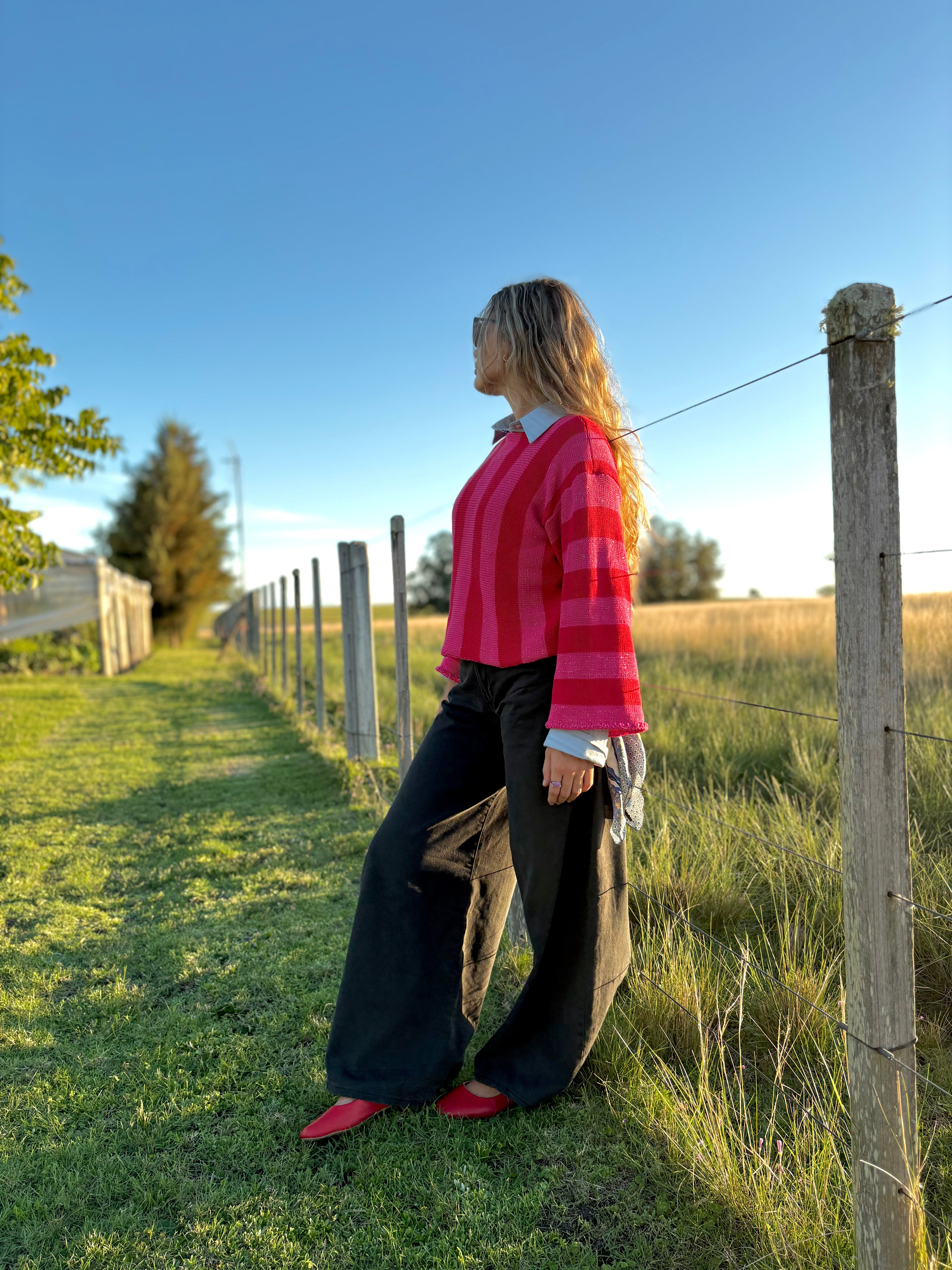 Sweater Versa Rojo con Fucsia
